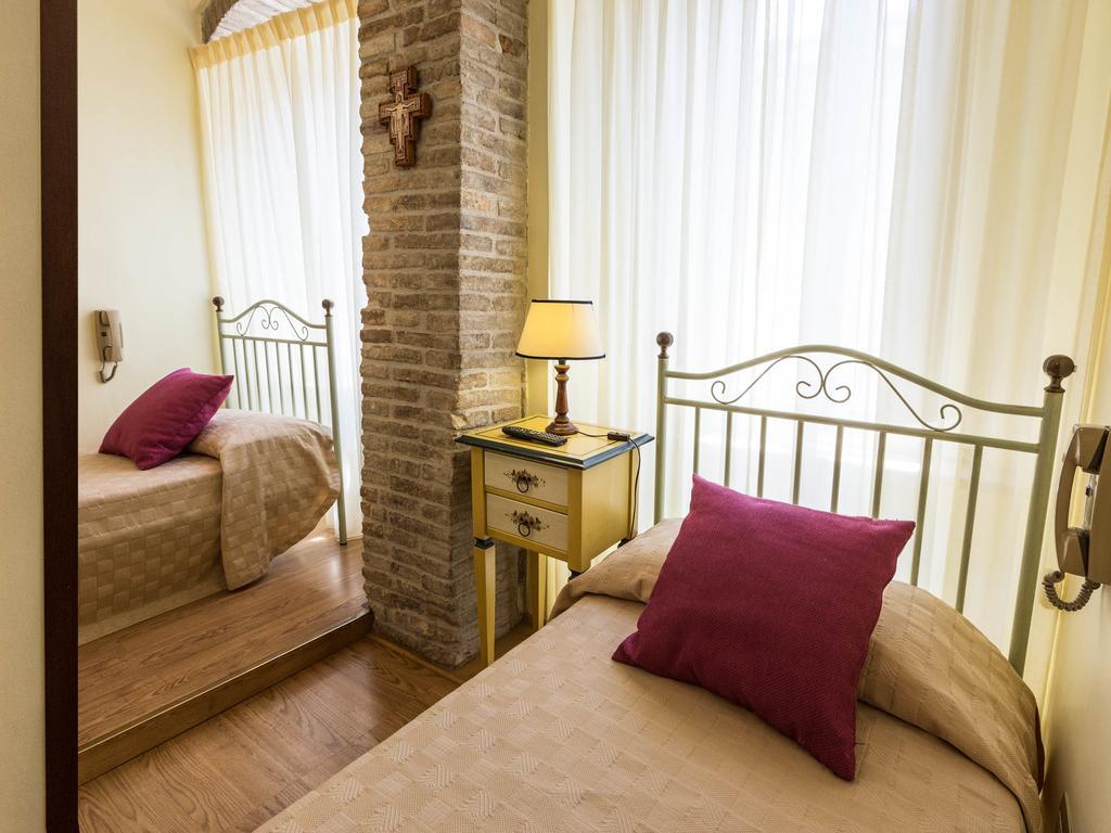 Hotel Lieto Soggiorno Assisi Luaran gambar